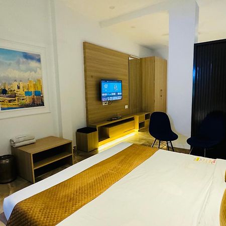 Holidayvilla & Suites Amritsar- Green Avenue ภายนอก รูปภาพ