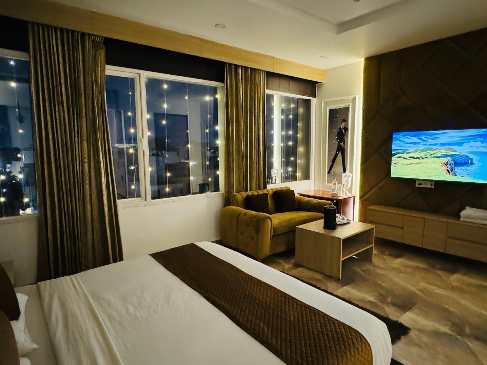 Holidayvilla & Suites Amritsar- Green Avenue ภายนอก รูปภาพ