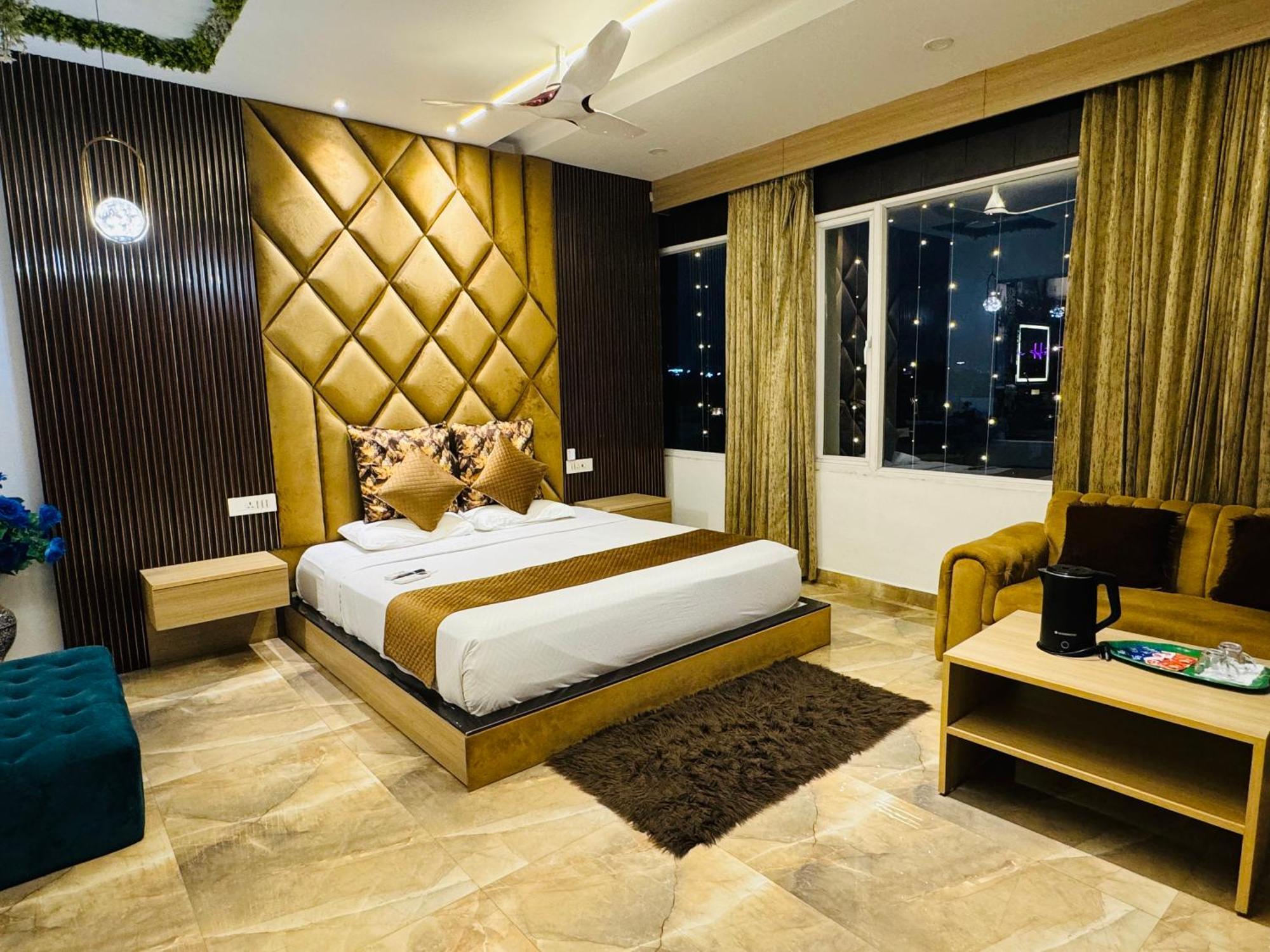 Holidayvilla & Suites Amritsar- Green Avenue ภายนอก รูปภาพ